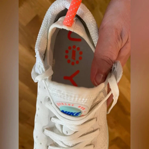 Nike Joyride Run Flyknit 'Bright Mango' AQ2730-100 - Picture 13 of 14